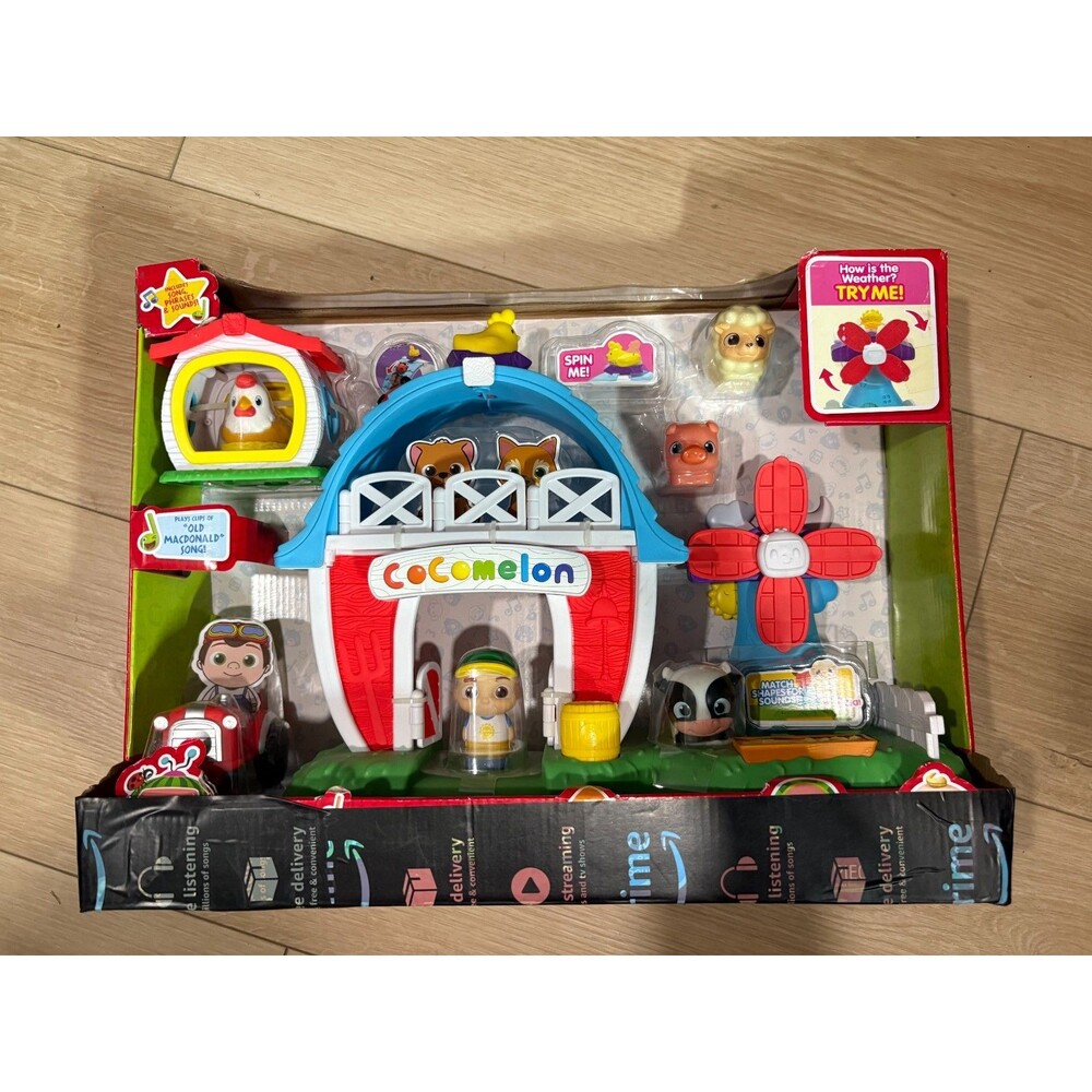 CoComelon Petting Farm Playset Musical Toys for Kids, Toddlers, Preschoolers